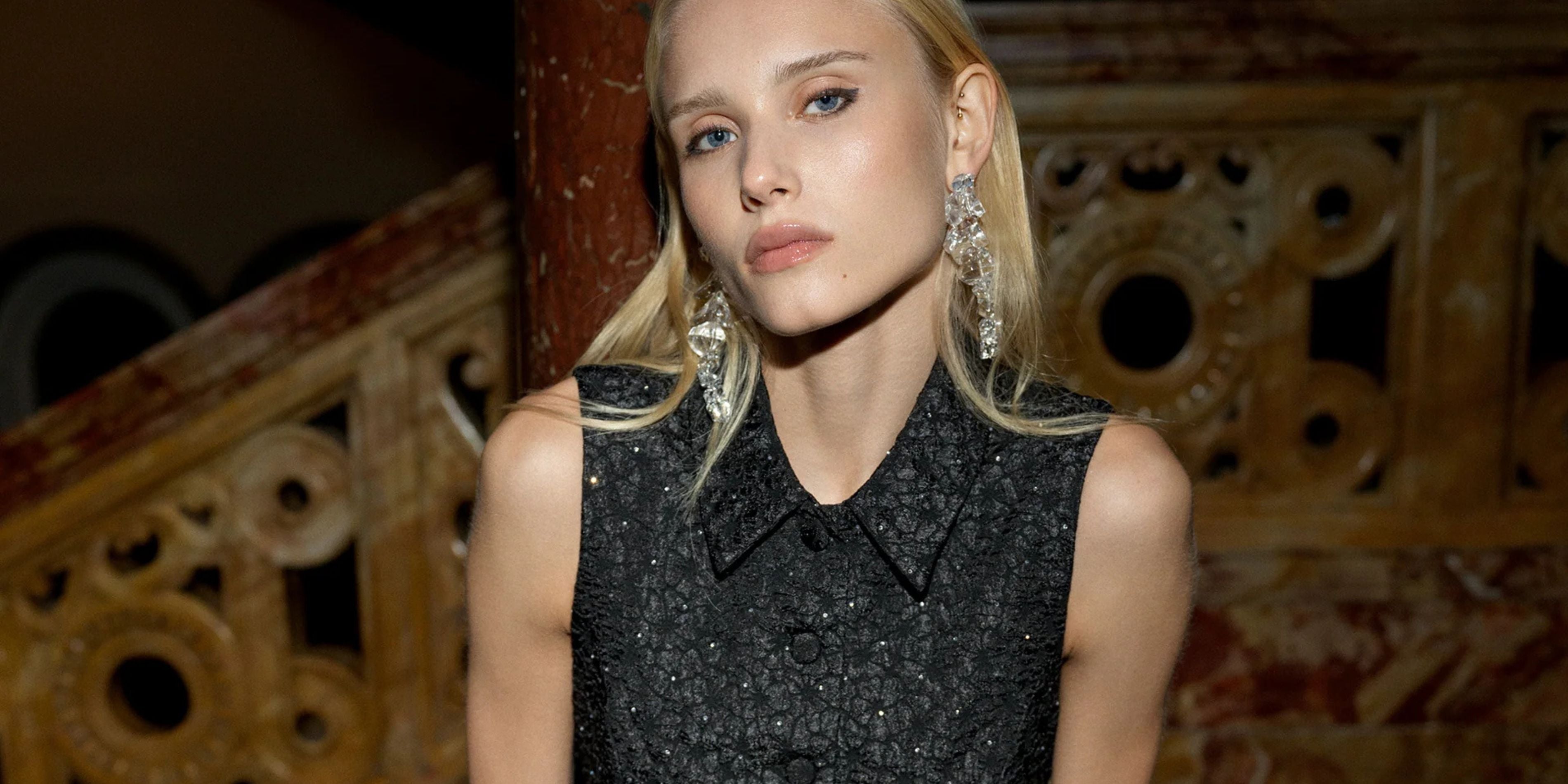 What To Wear To An Office Christmas Party: 10 Outfit Ideas for 2025