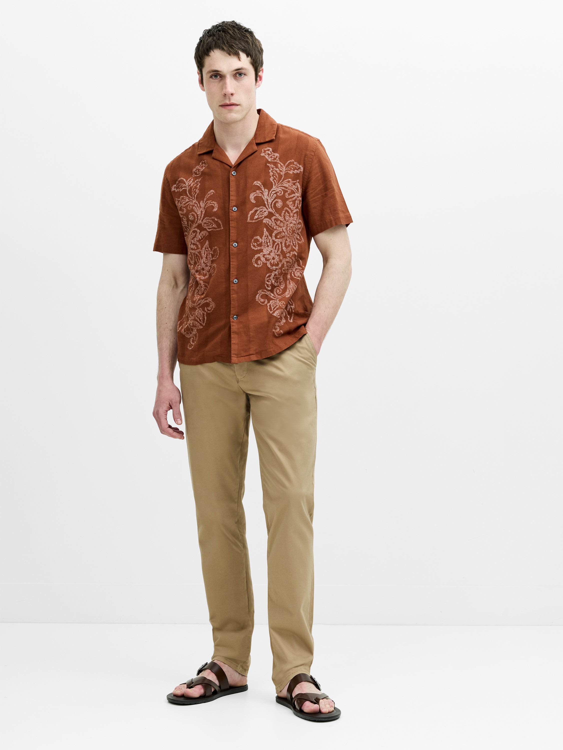 Short Sleeve Dobby Brown Floral Print Holiday Shirt