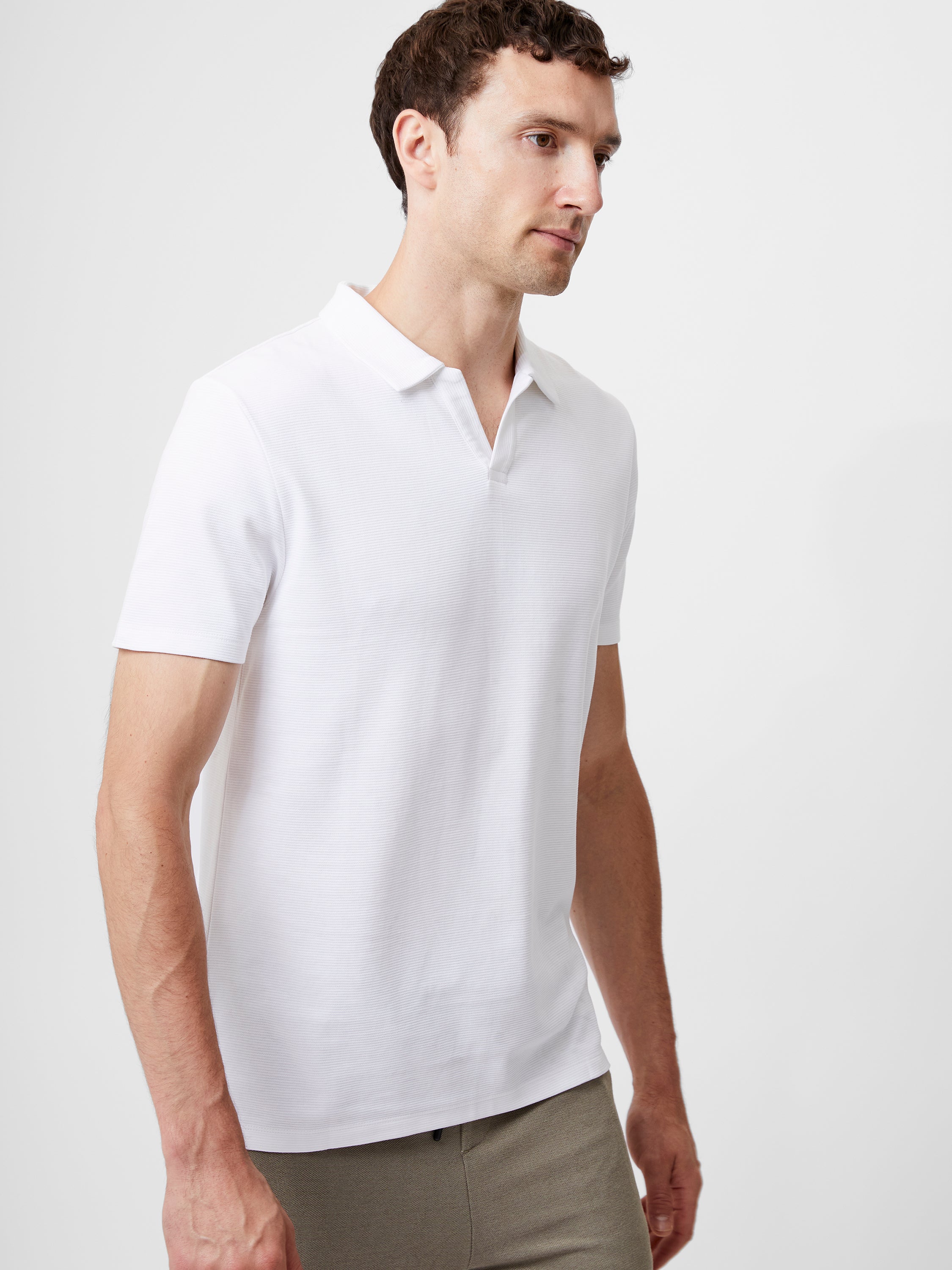 Ottoman Trophy Neck T-Shirt