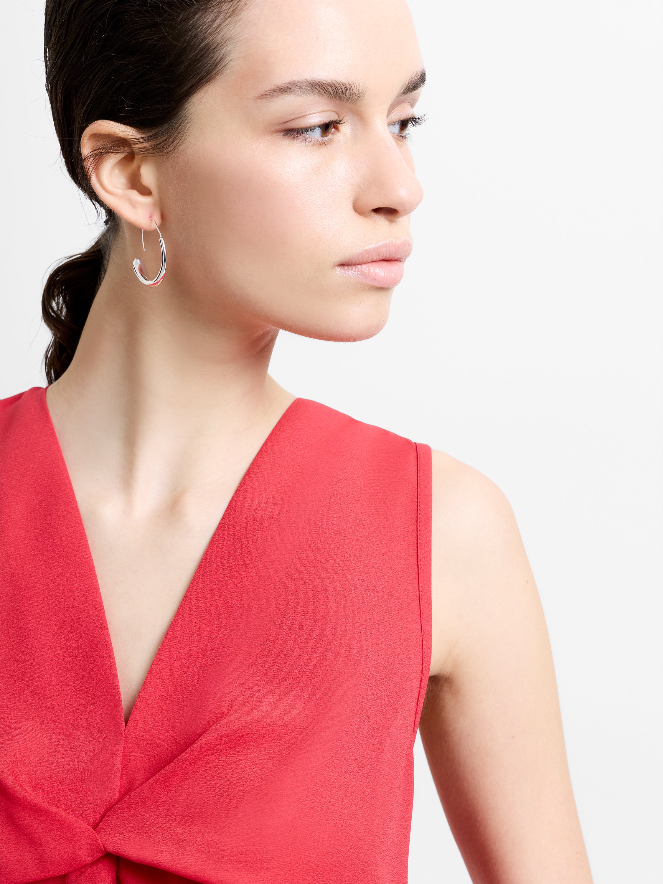 Mila Sleeveless V Neck Front Twist Red Top