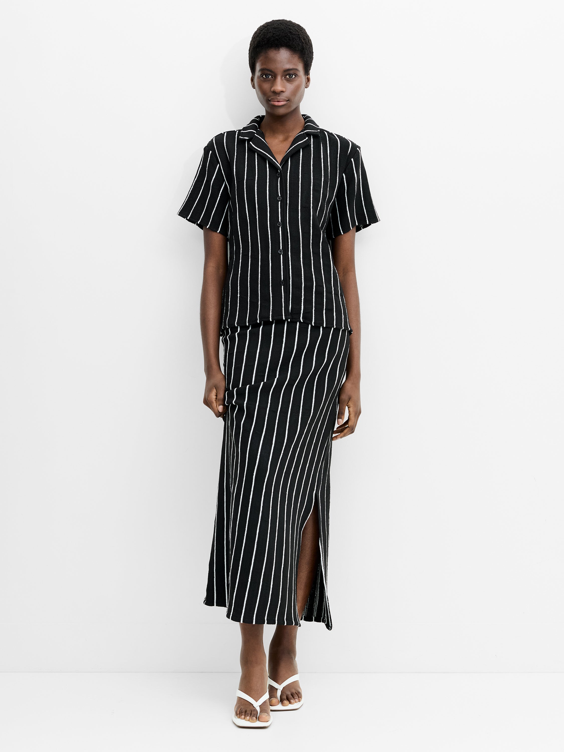 Crochet Knit Striped Black Short Sleeve Shirt