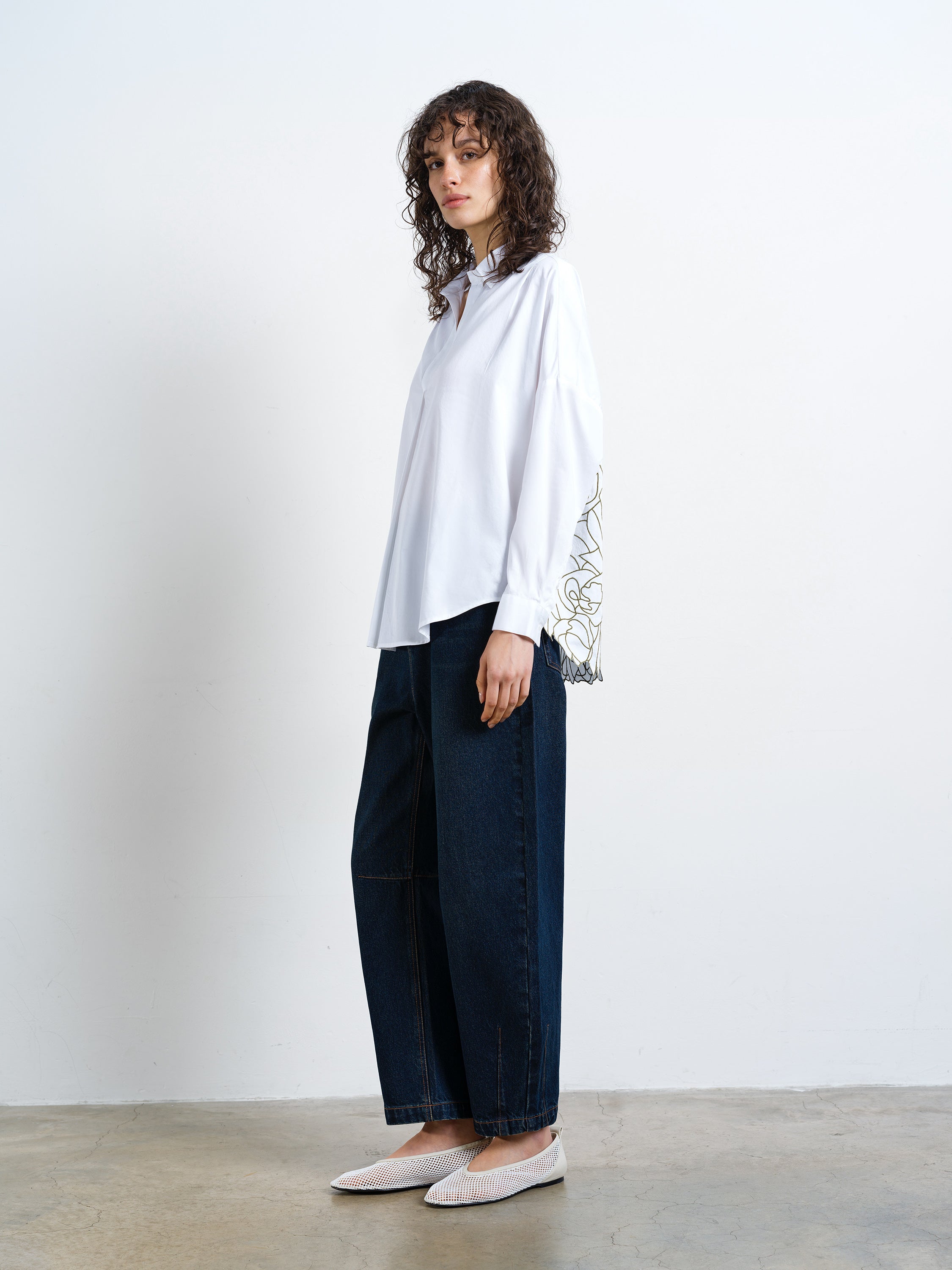Alexis Floral Cutwork Back White Popover Shirt