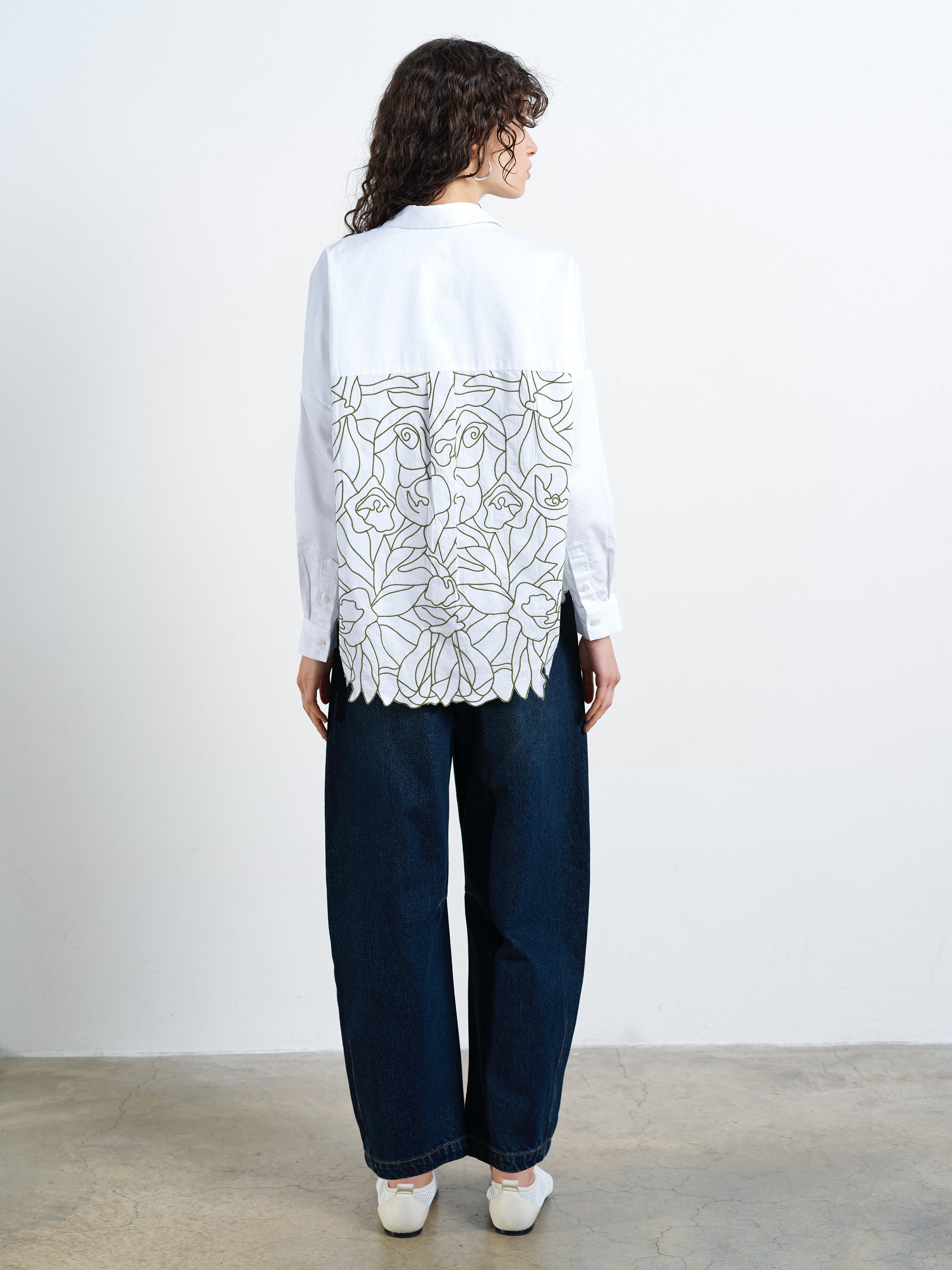 Alexis Floral Cutwork Back White Popover Shirt