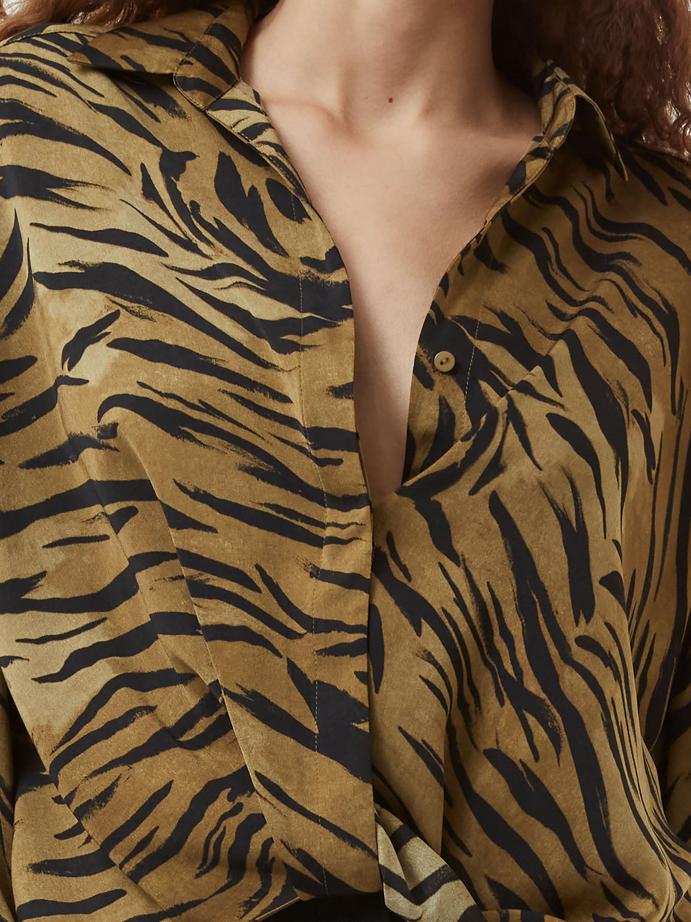 Damasco Adeline Print Tuck Shirt