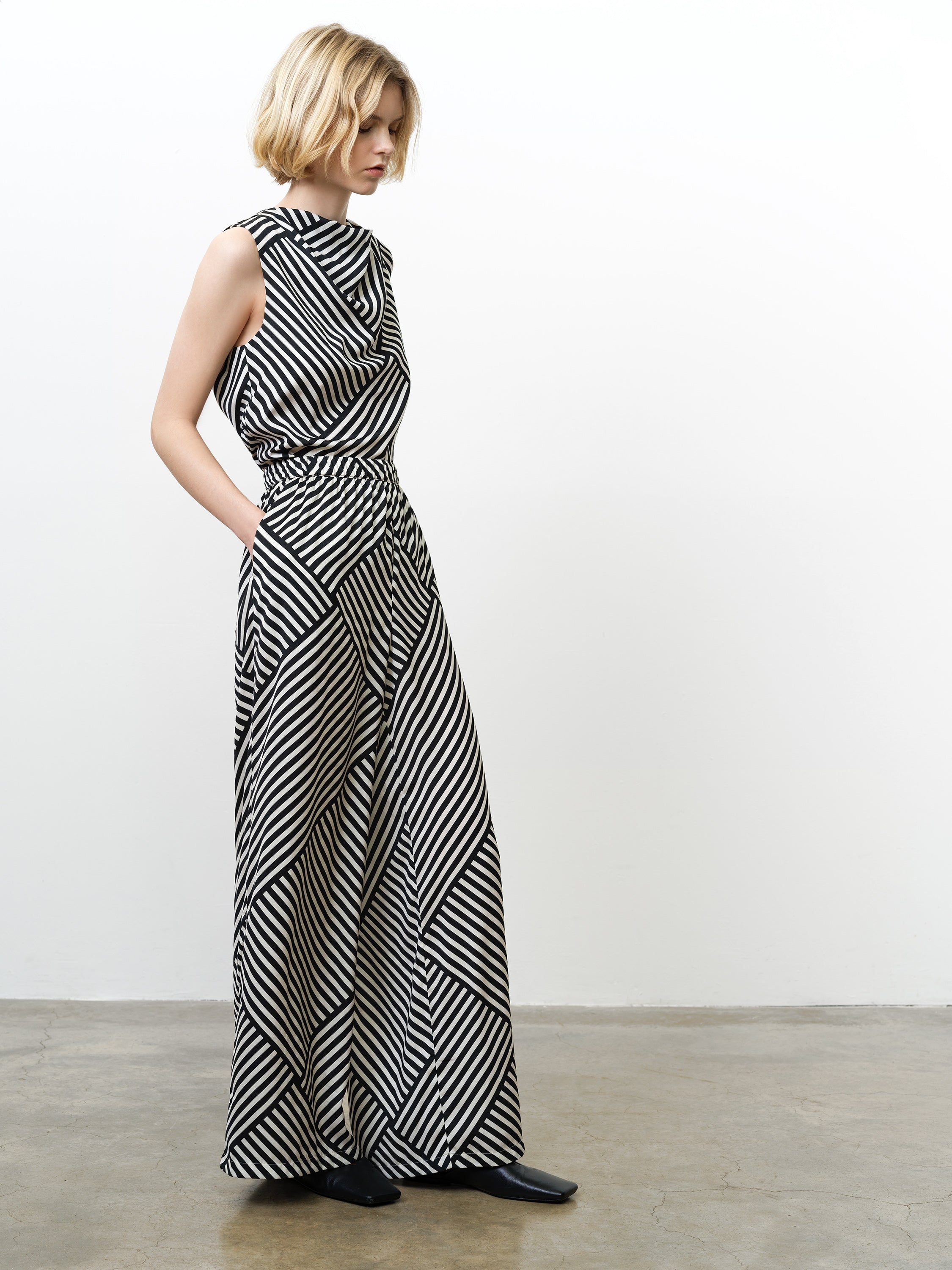 Monochrome Striped Damasco Pull-On Wide Leg Trousers