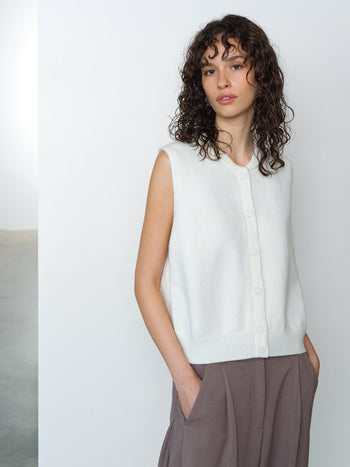 Shae Knit Sleeveless White Bomber Vest