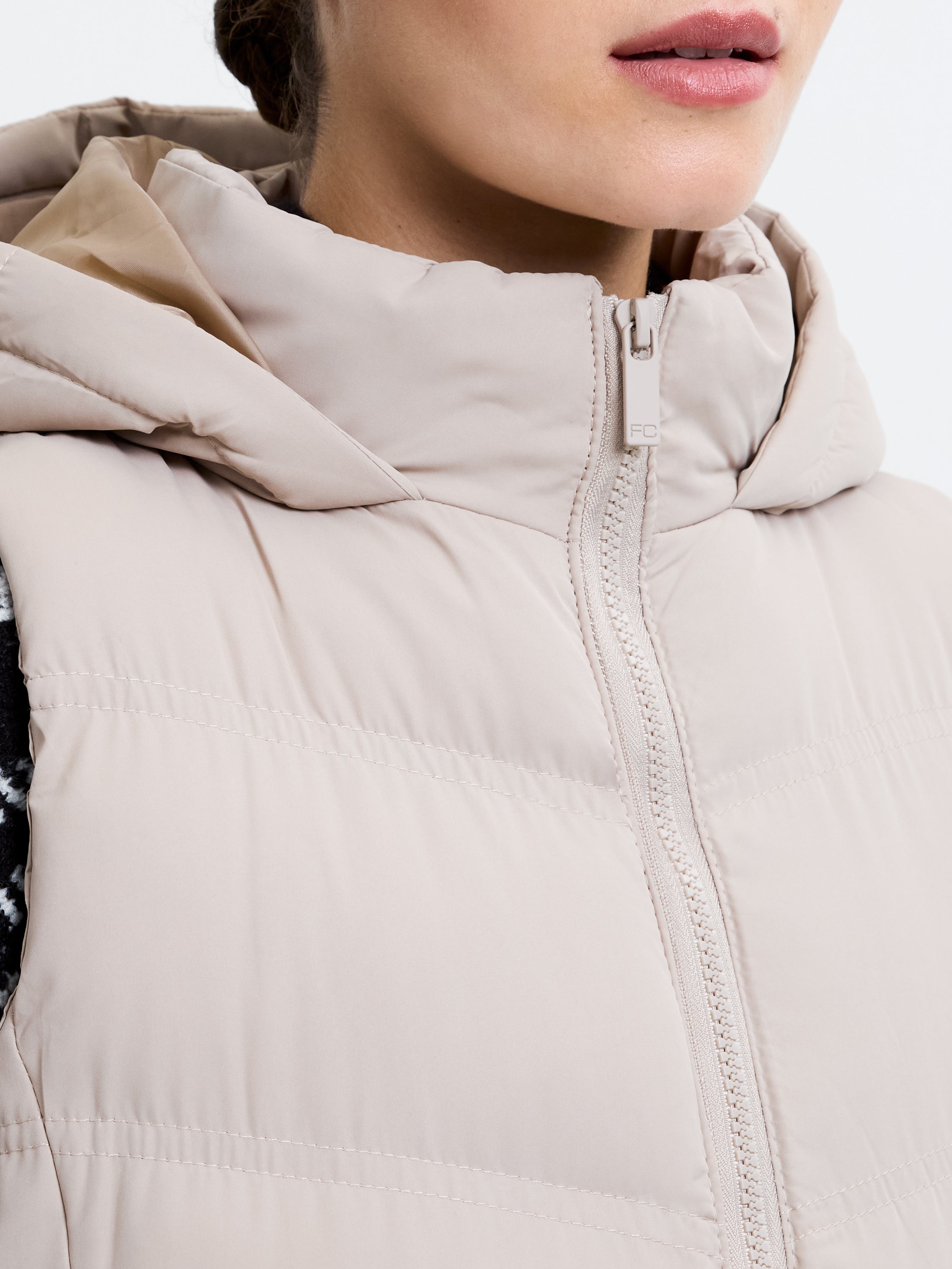 Hooded Chevron Row Gilet