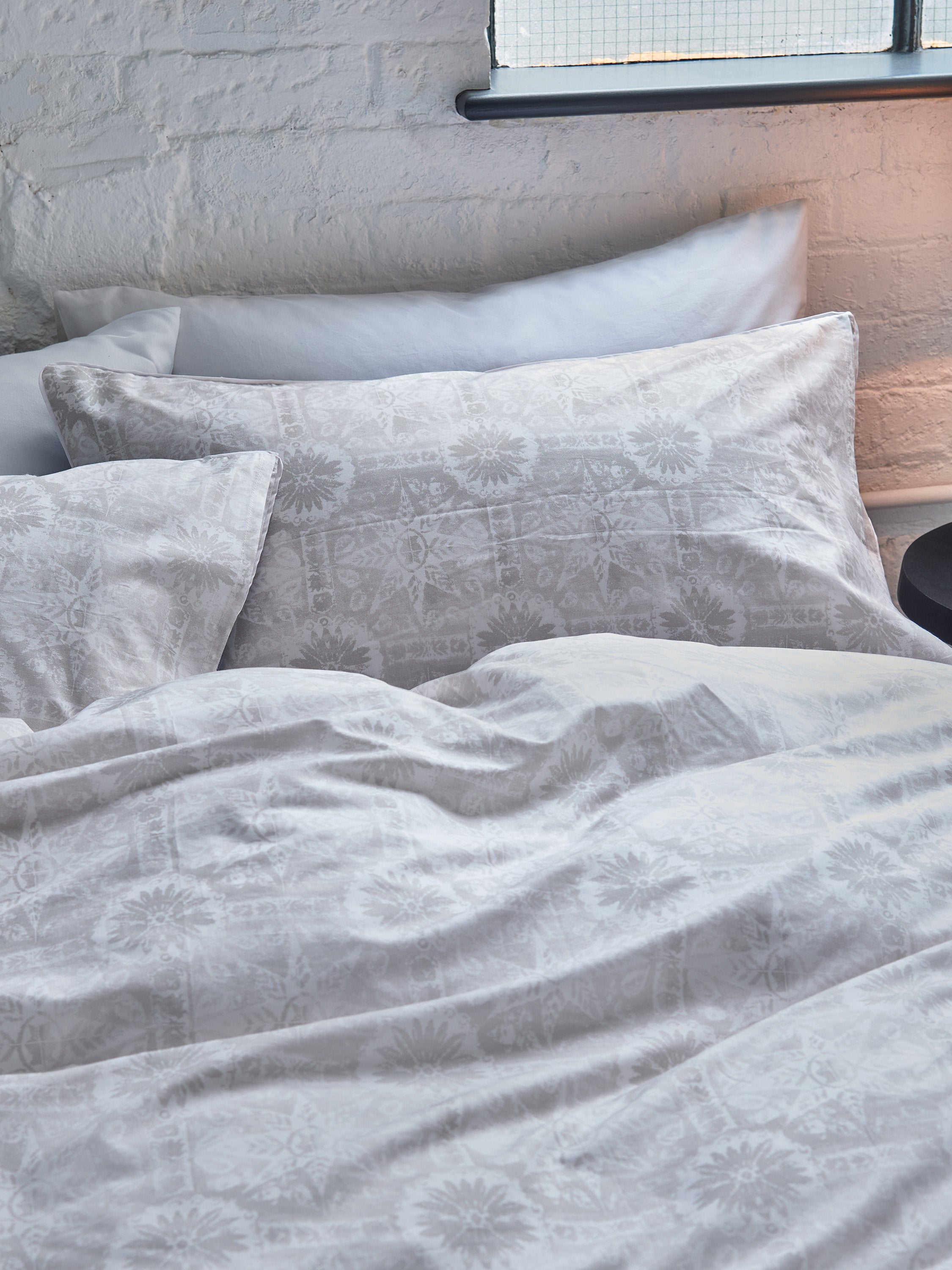 Aurora Reversible King Size Bedding Set