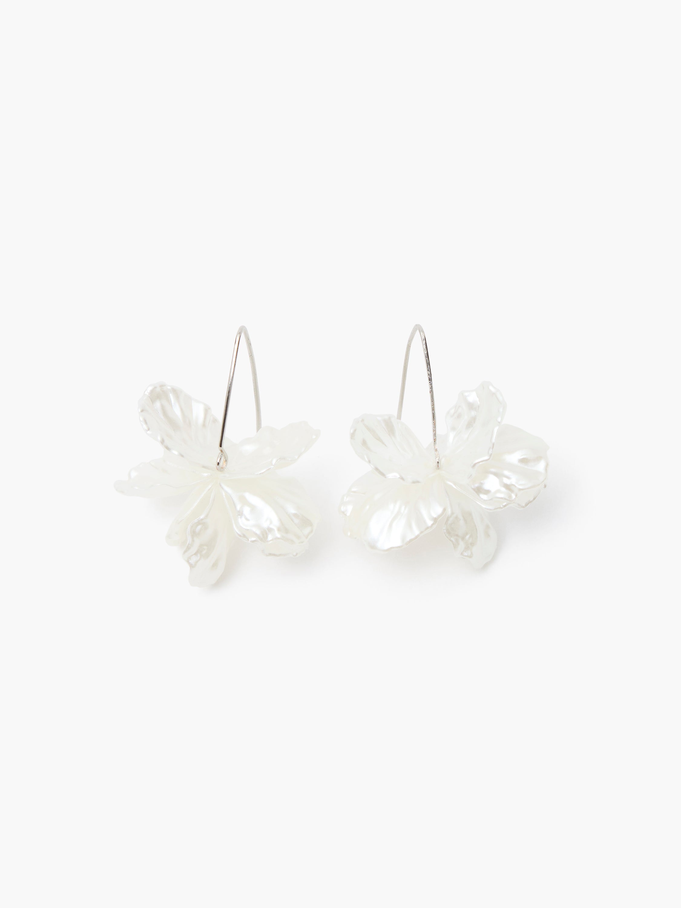 Pearl Petals Threader Earrings