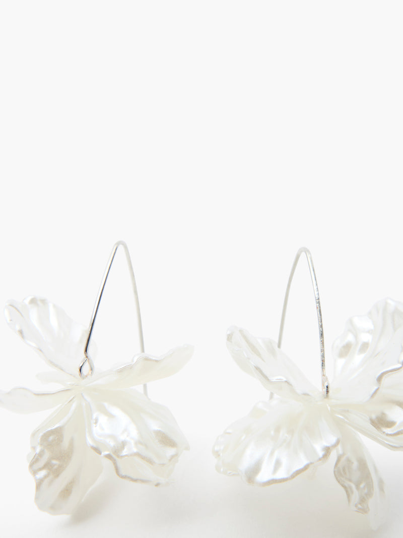 Pearl Petals Threader Earrings